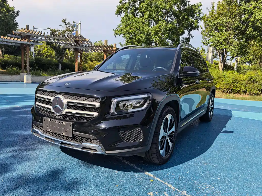 Mercedes-Benz GLB 2021