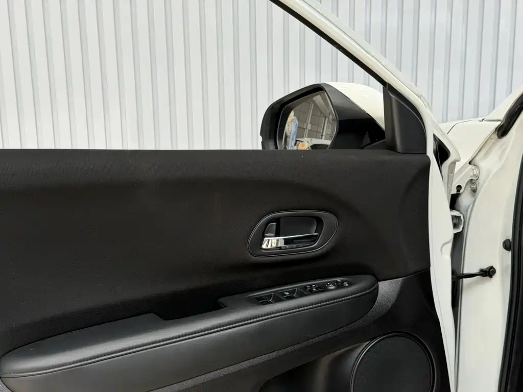 Honda Vezel 2017 — фото 23