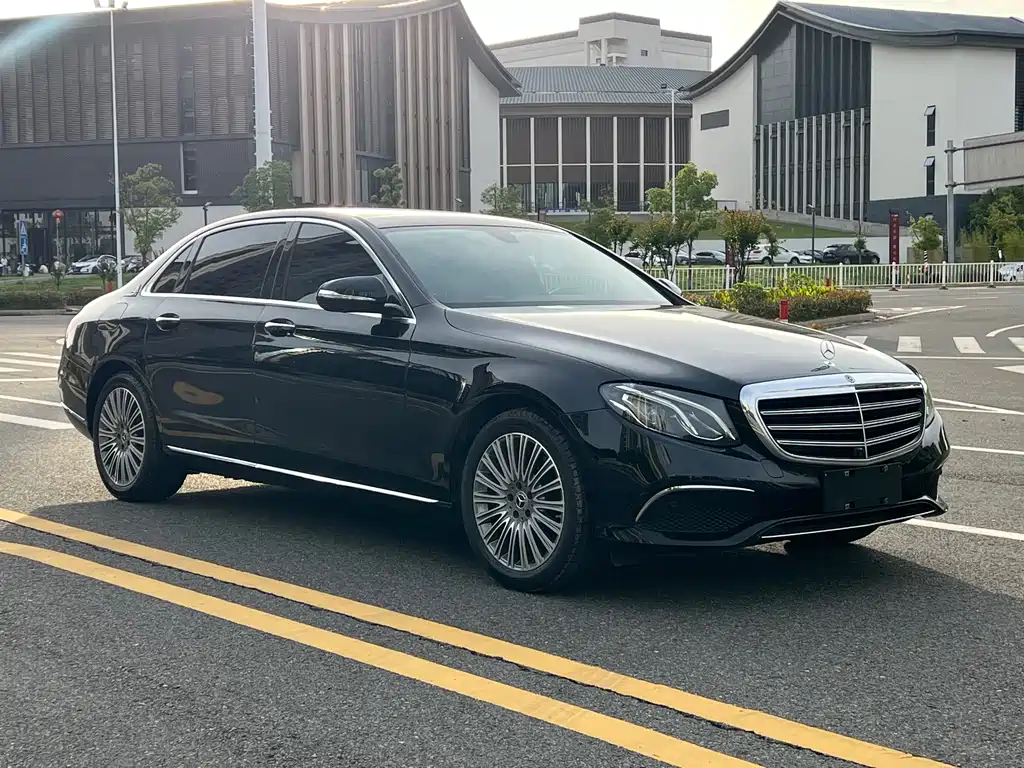Mercedes-Benz E-Class 2020 — фото 3