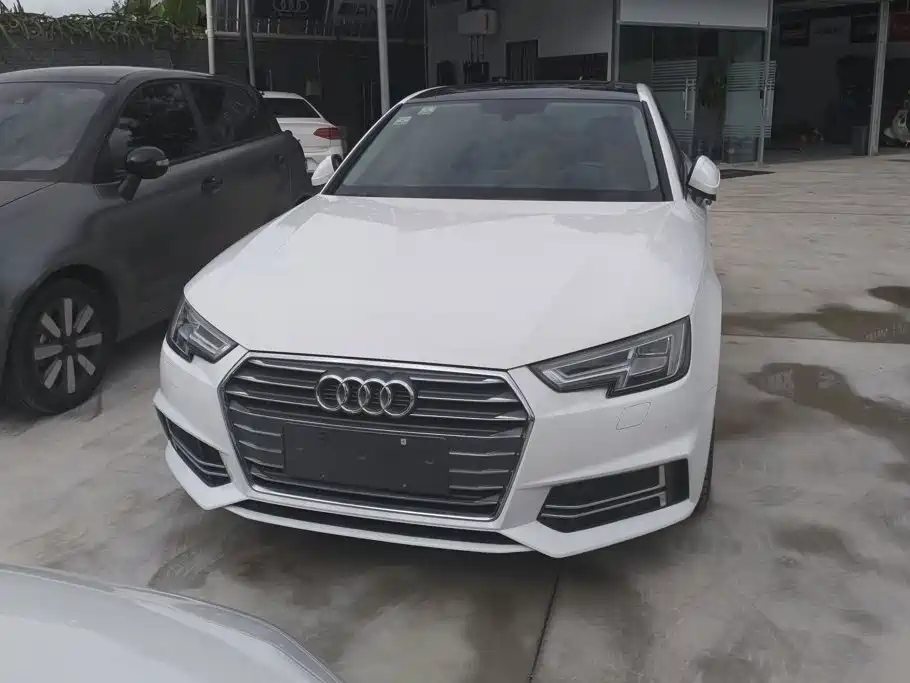 Audi A4L 2018