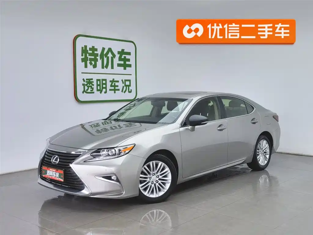 Lexus ES 2016