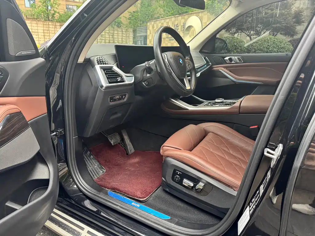 BMW X7 2023