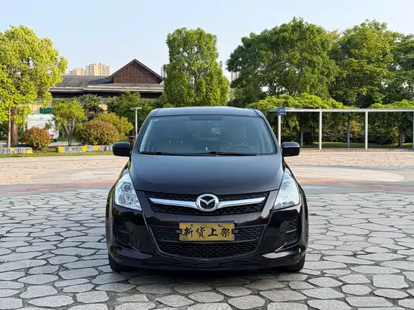 Mazda 8 2013