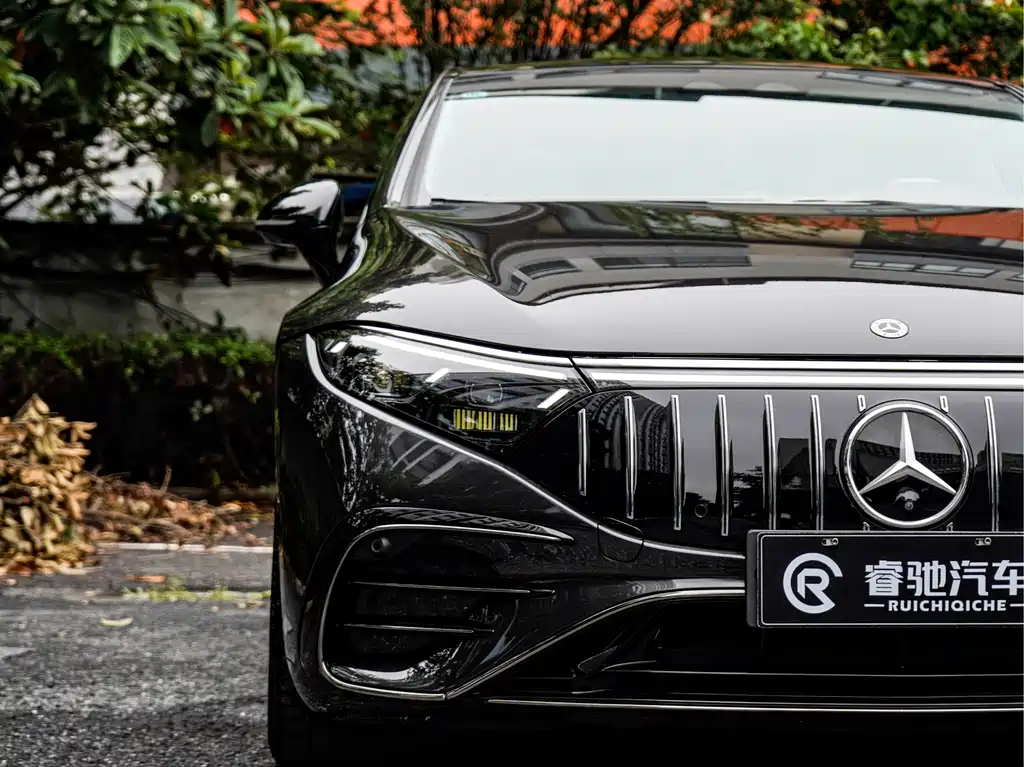 Mercedes-Benz EQS AMG 2023 — фото 8