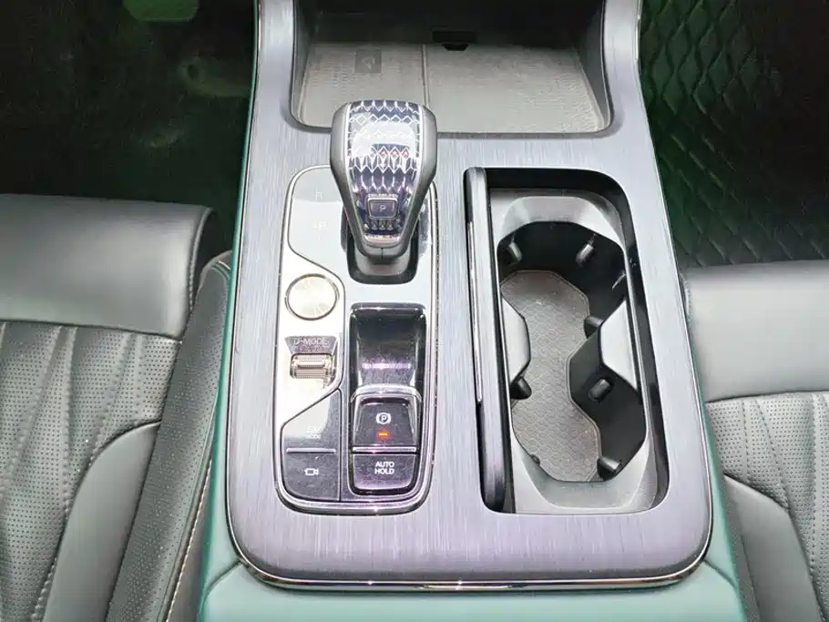 GAC Trumpchi GS8 2023 — фото 16