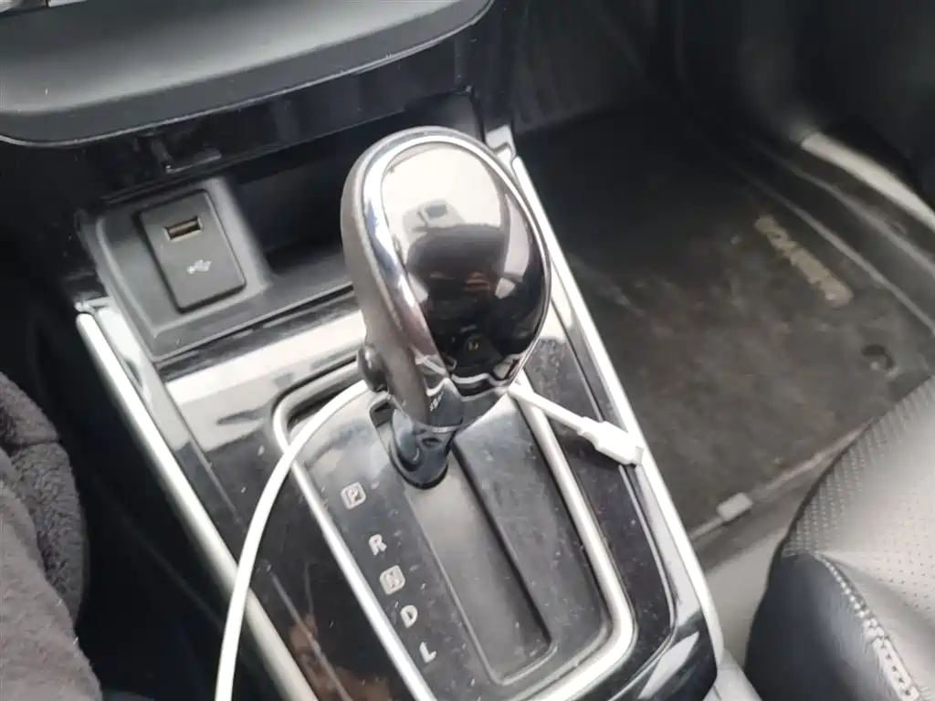 Nissan Sylphy 2019 — фото 14