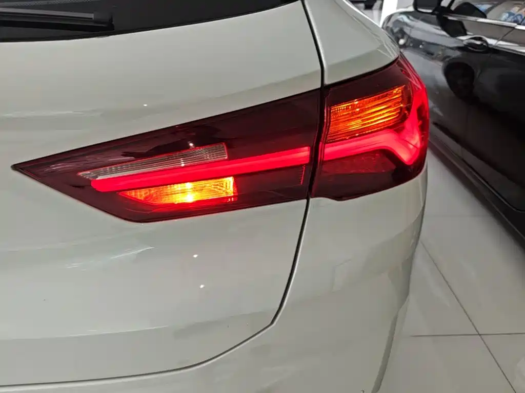 BMW X2 2024 — фото 8