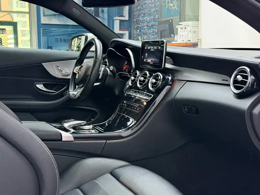 Mercedes-Benz C-Class 2017 — фото 16