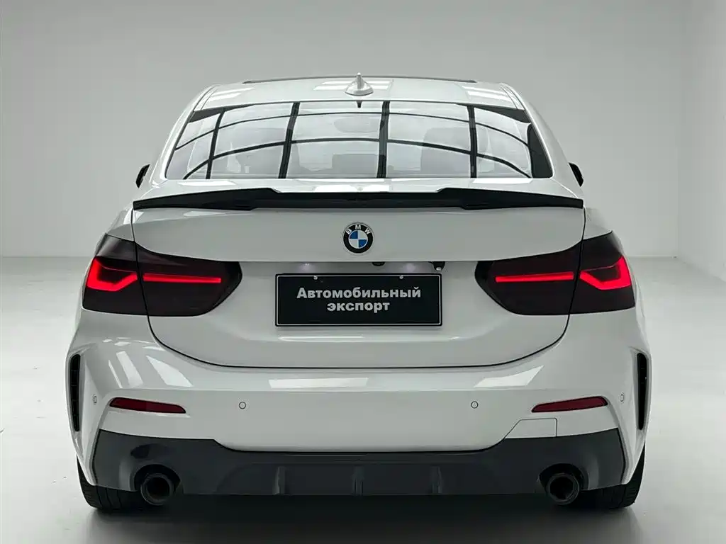BMW 1 Series 2021 — фото 11