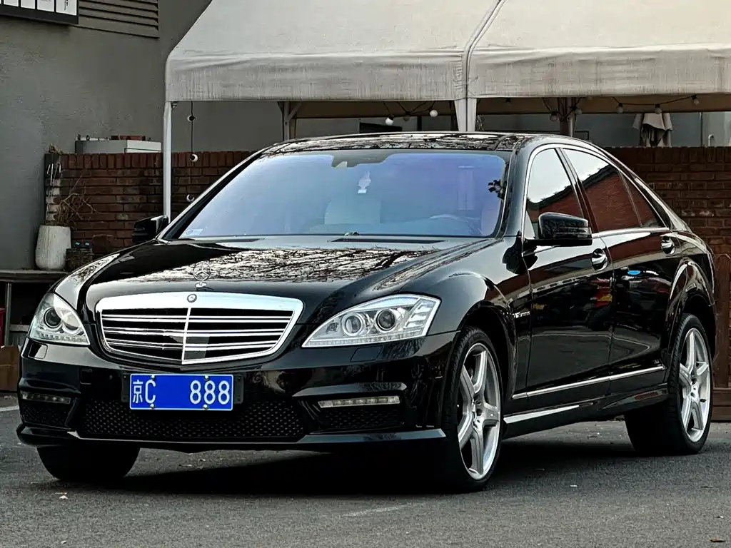 Mercedes-Benz S-Class 2006 — фото 1