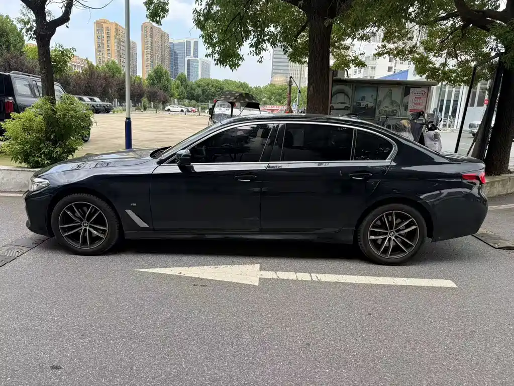 BMW 5 Series 2023