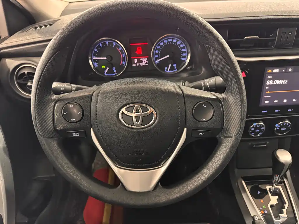 Toyota Corolla 2019 — фото 14