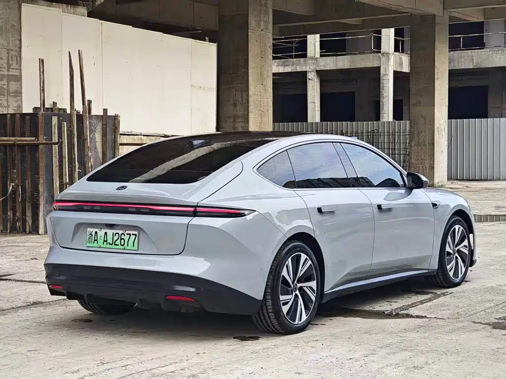 NIO ET5 2023