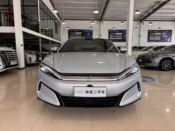 BYD Han L 2025