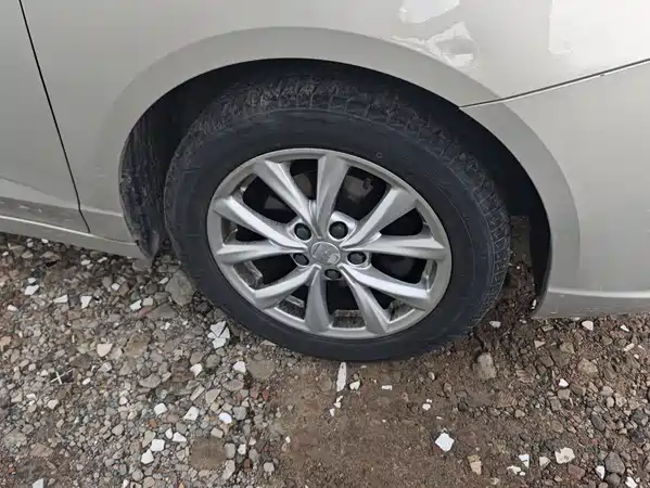 Roewe i5 2020