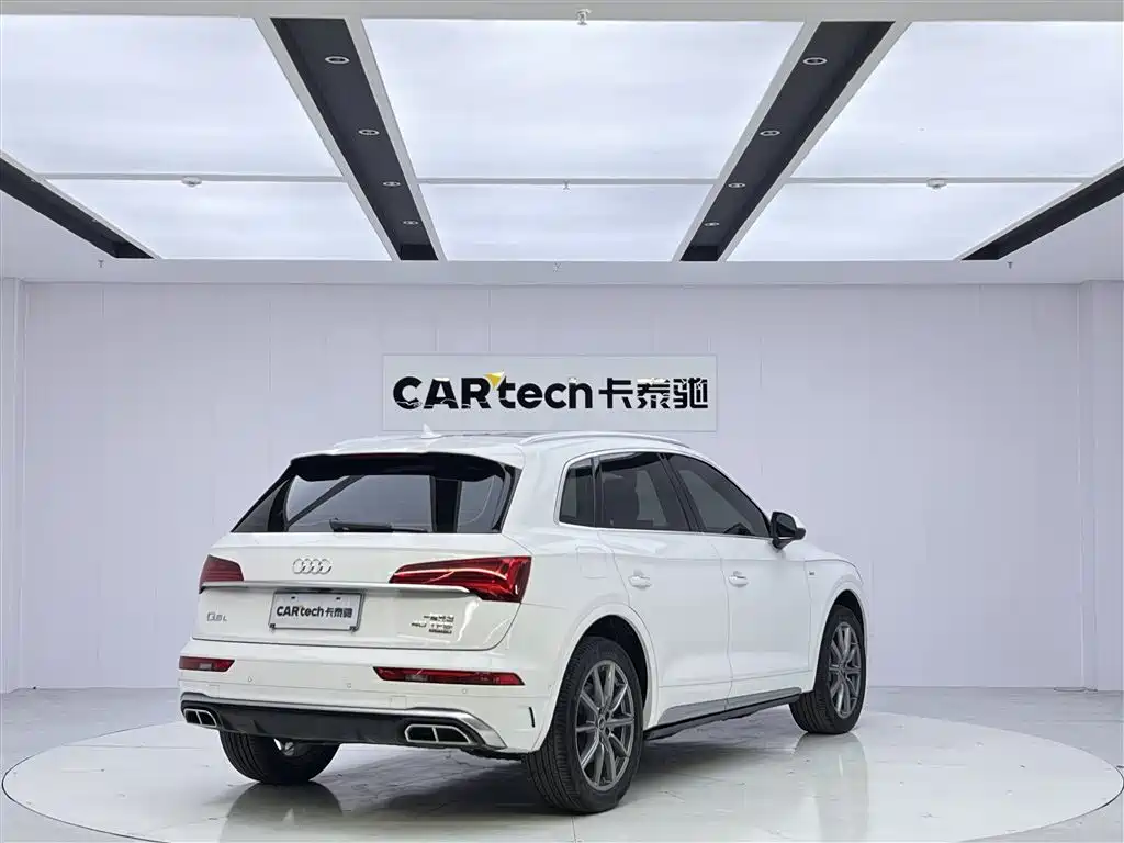 Audi Q5L 2022 — фото 5