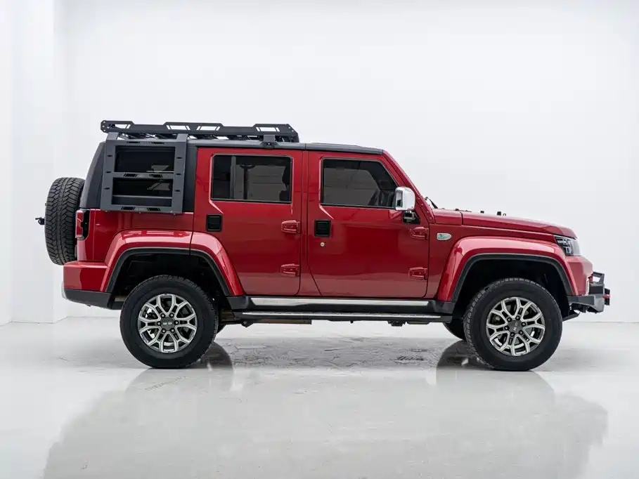BAIC BJ40 2023 — фото 8