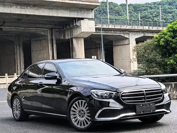 Mercedes-Benz E-Class 2021