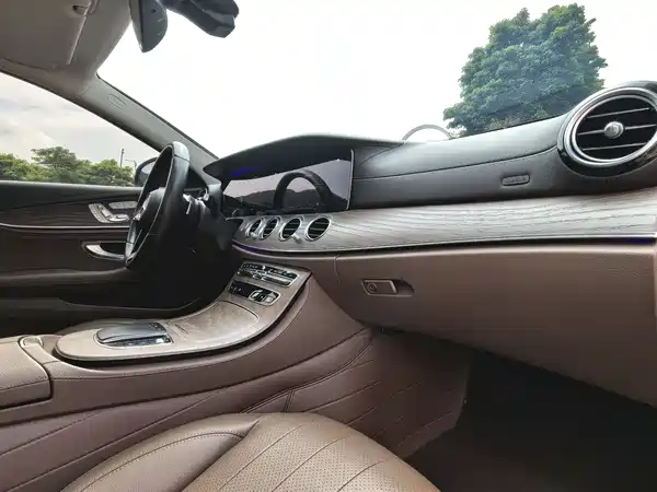 Mercedes-Benz E-Class 2021
