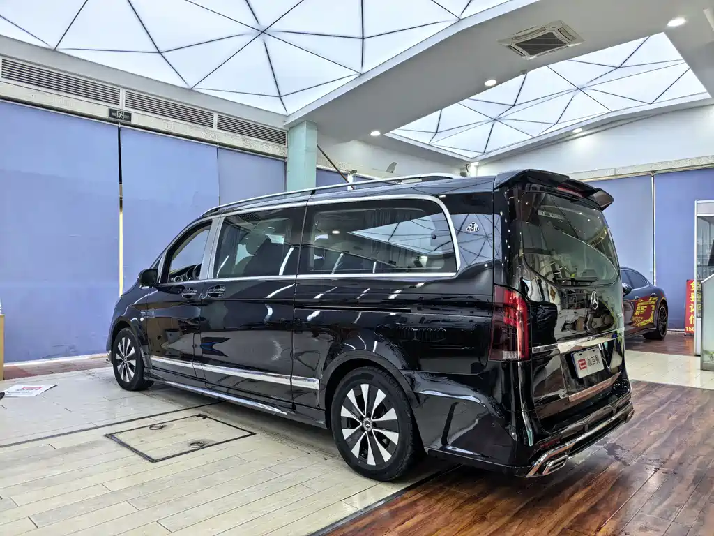 Mercedes-Benz Vito 2023 — фото 22