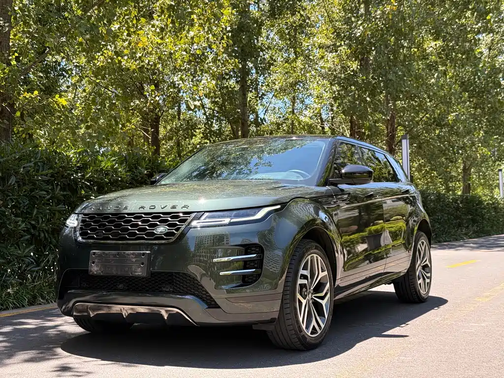 Land Rover Range Rover Evoque 2022 — фото 1