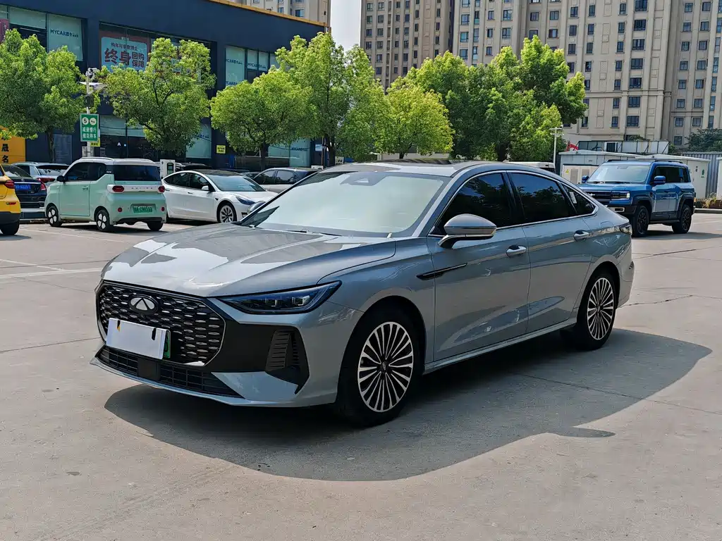 Chery Fengyun A8L 2025 — фото 1