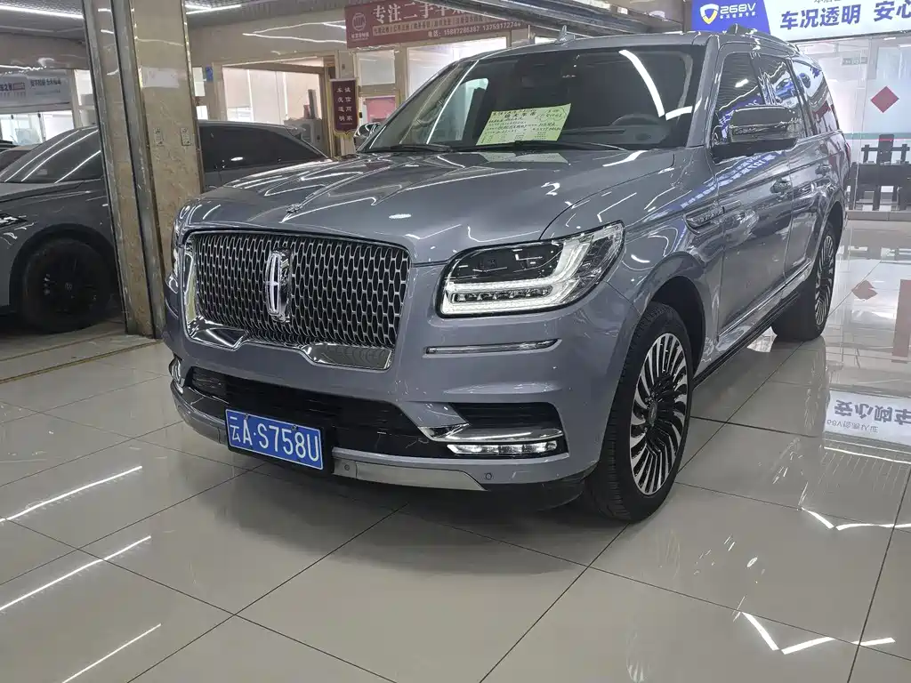 Lincoln Navigator 2021 — фото 1