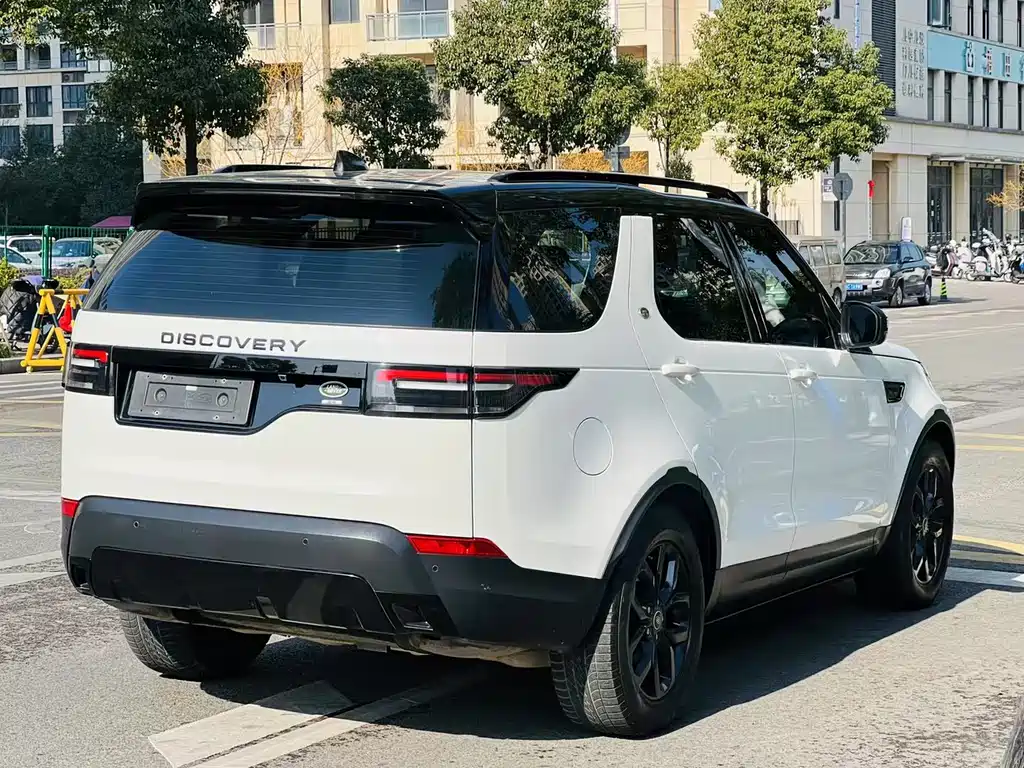 Land Rover Discovery 2019 — фото 9