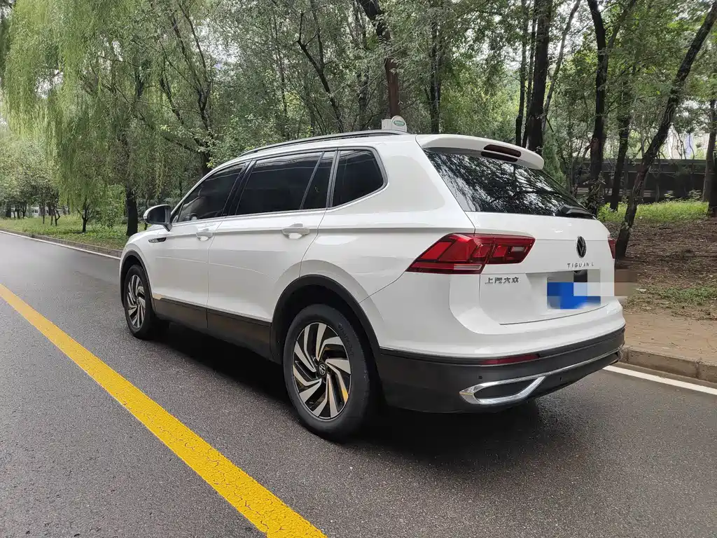 Volkswagen Tiguan L 2022 — фото 5