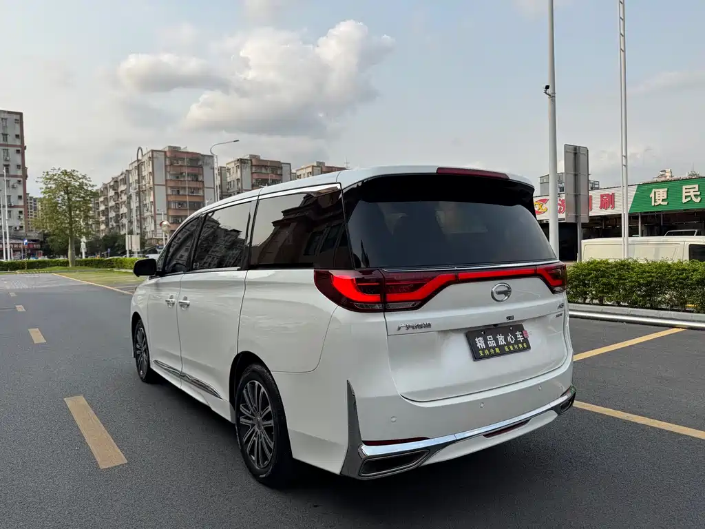 GAC Trumpchi M8 2022 — фото 6
