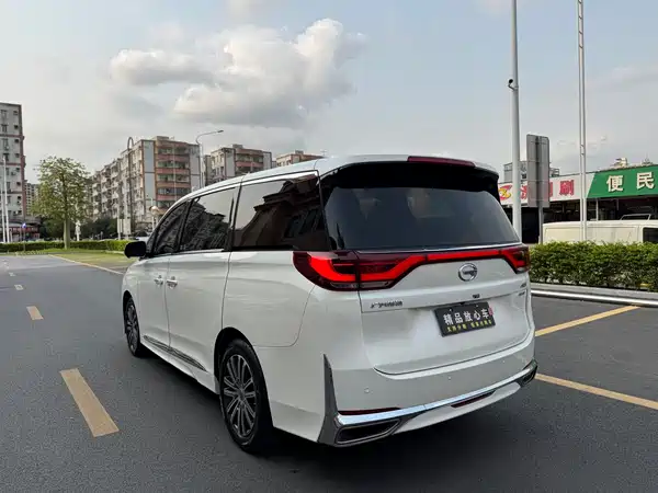 GAC Trumpchi M8 2022