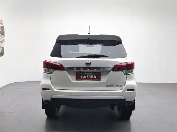 Nissan Terra 2021