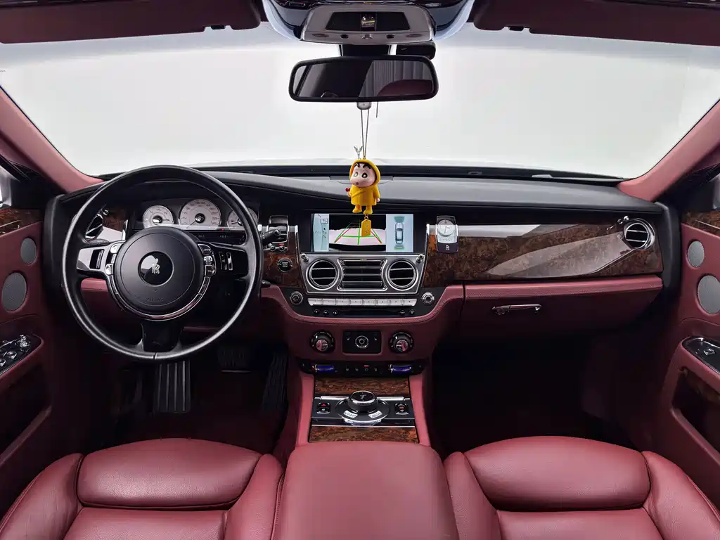 Rolls-Royce Ghost 2015 — фото 21