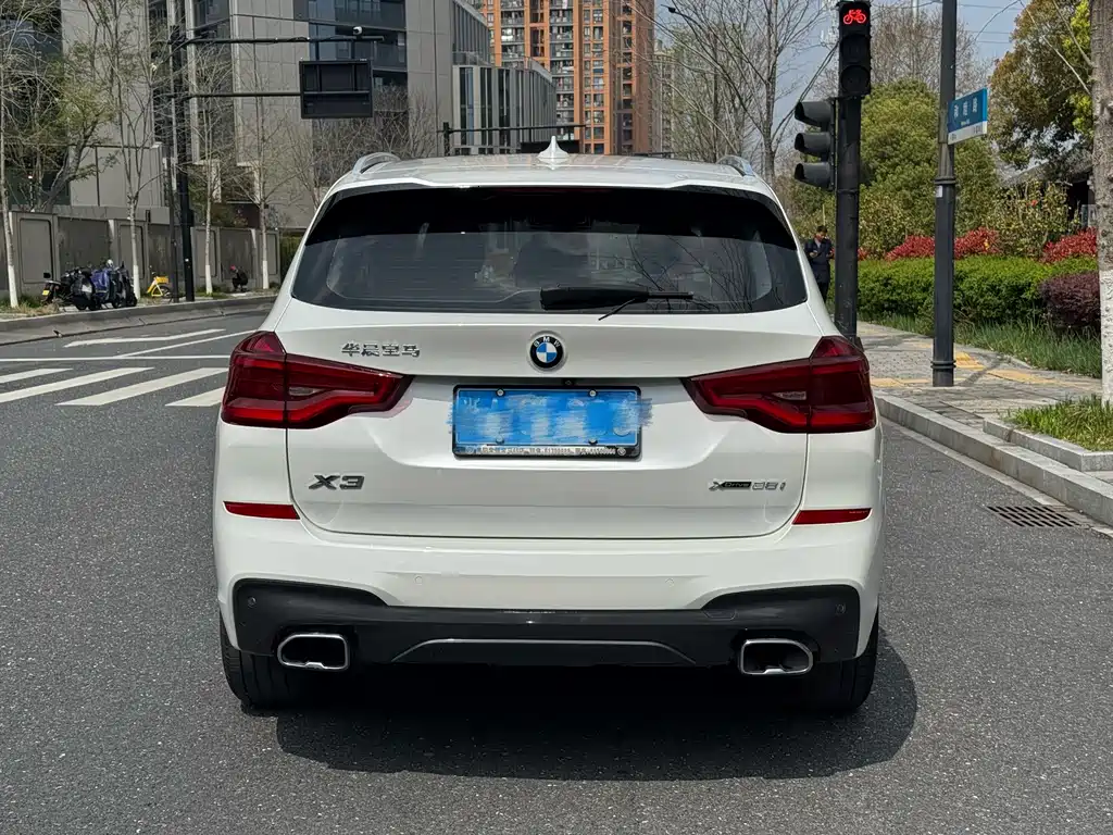 BMW X3 2019 — фото 8