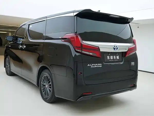 Toyota Alphard 2021