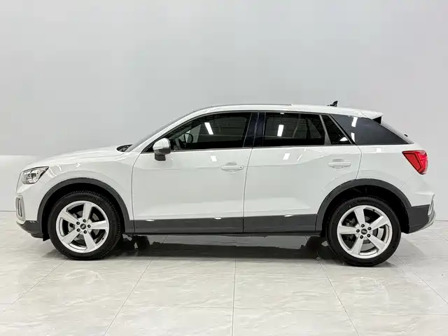 Audi Q2L 2022