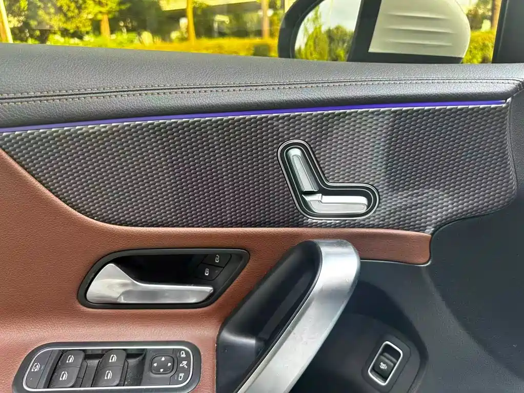 Mercedes-Benz A-Class 2023 — фото 16