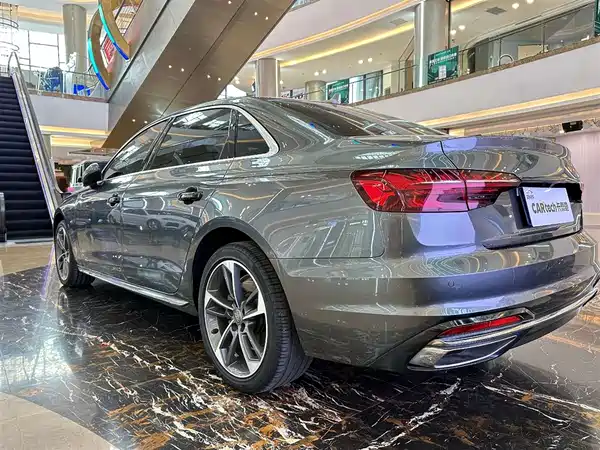 Audi A4L 2020
