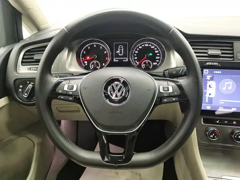 Volkswagen Golf 2015 — фото 15