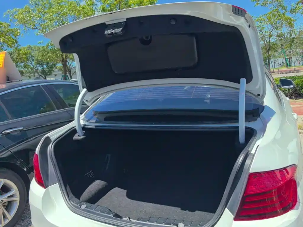 BMW 5 Series 2016 — фото 19