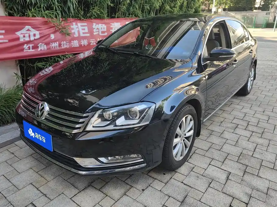 Volkswagen Magotan 2012