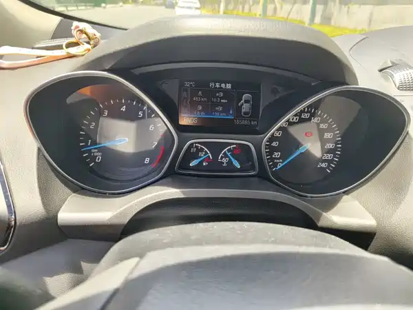 Ford Kuga 2015