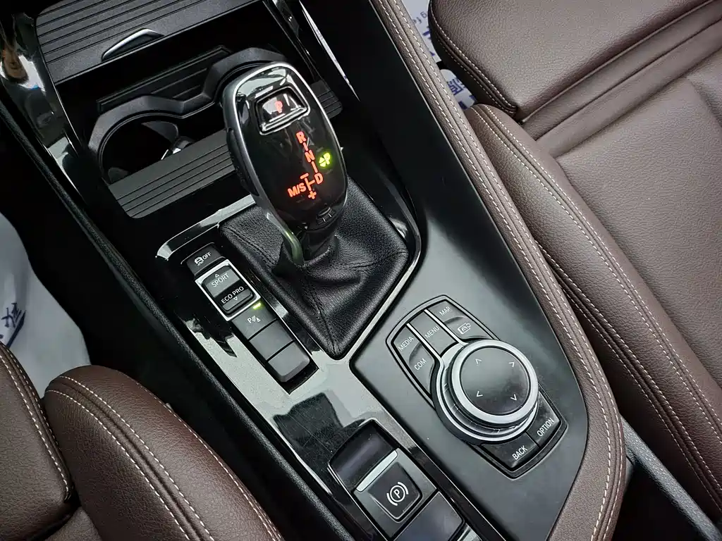 BMW X1 2021 — фото 11