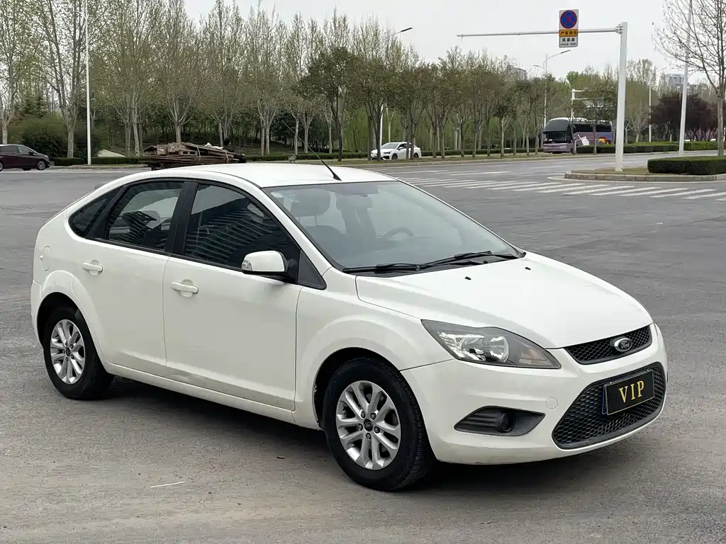 Ford Focus 2016 — фото 2