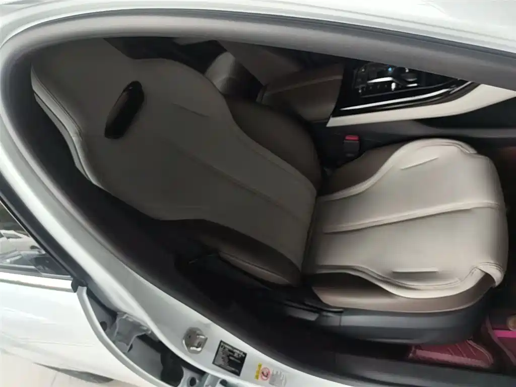 BYD Qin PLUS 2023 — фото 25