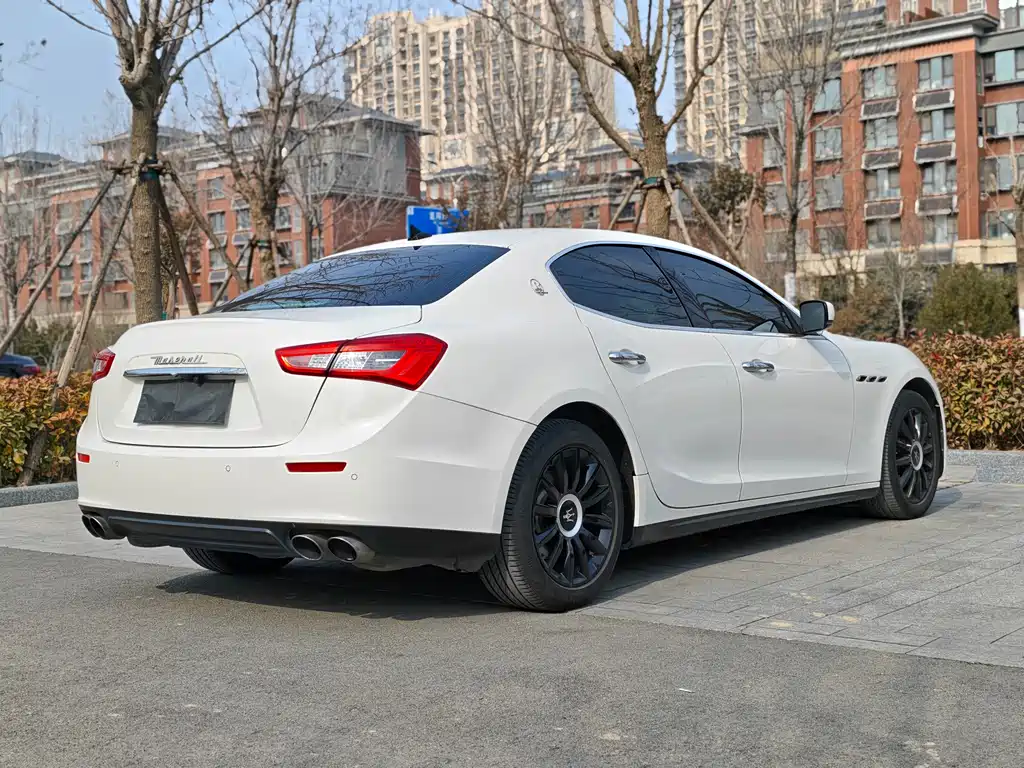 Maserati Ghibli 2016 — фото 5
