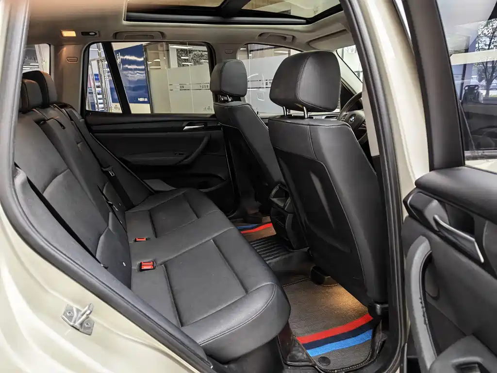 BMW X3 2016 — фото 17
