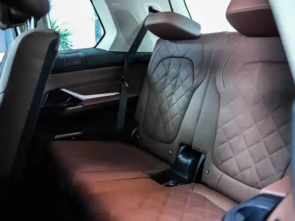 BMW X7 2023