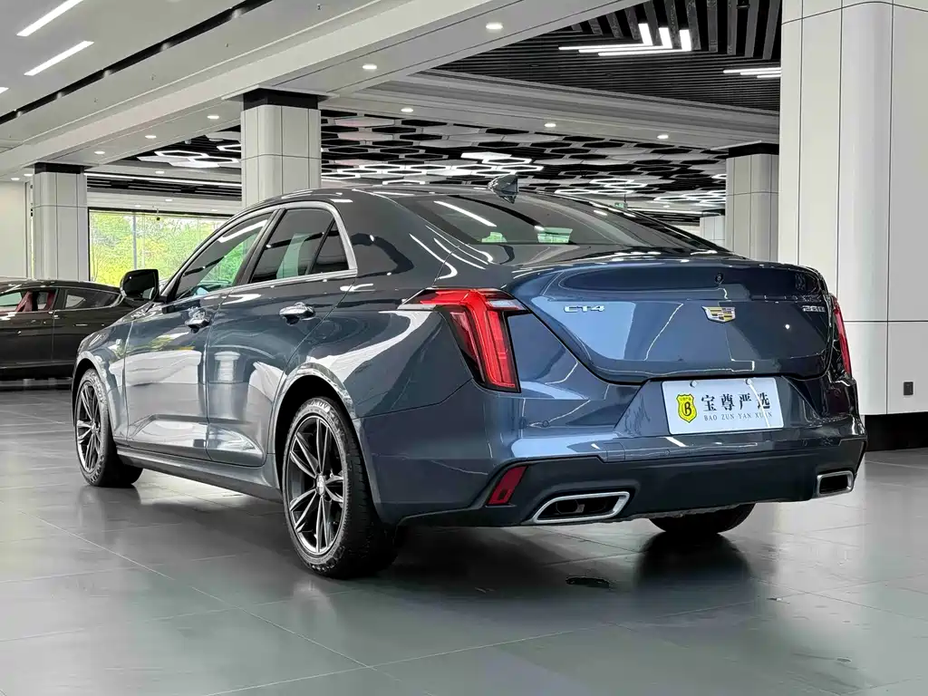 Cadillac CT4 2022 — фото 6