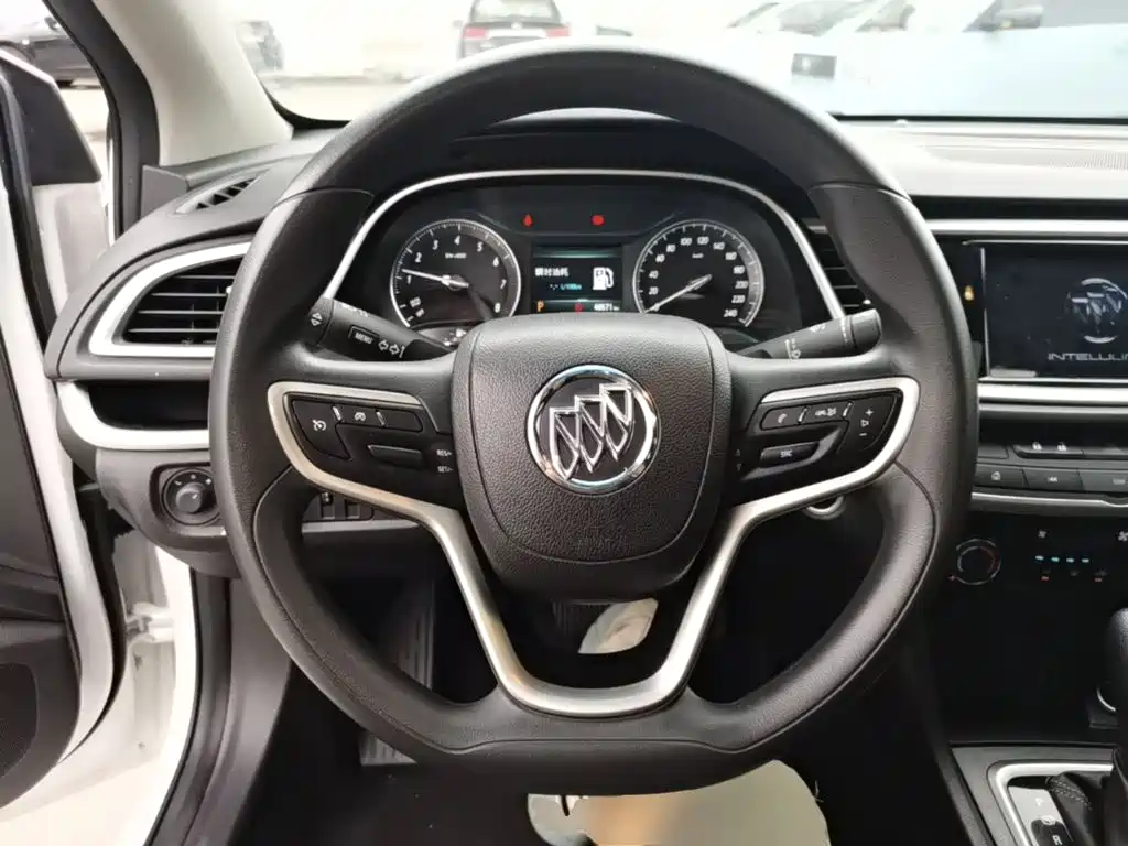 Buick Excelle 2022 — фото 11
